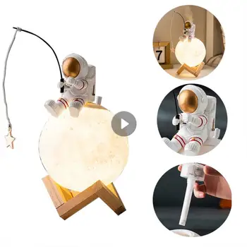 3D Tiskanje Luna Lučka Zraka Vlažilnik Astronavt Doma Dekor Smolo Astronavt Mini LED Dotik Vklop Nočnega Svetlobe Kul Megle Čistilec